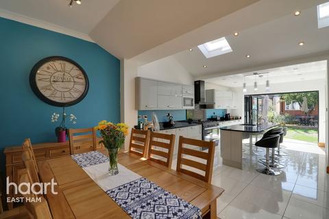 165 Byron Avenue, Manor Park, London, E12 6NJ