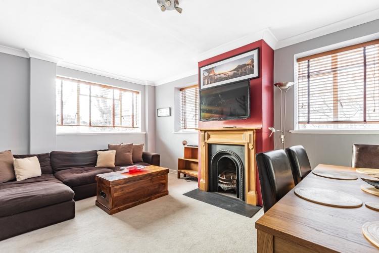 693940 (2)