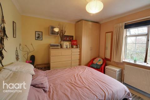 30 Meadow View, Orpington, BR5 3EJ