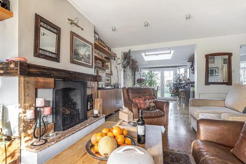 50 Cardinal Avenue, Kingston Upon Thames, KT2 5SB