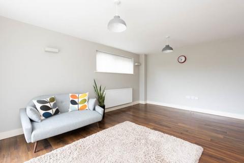 2 bedroom flat to rent - Kidston Court, 12 Oxford Road, Kidlington, Oxfordshire, Ox5 1aa