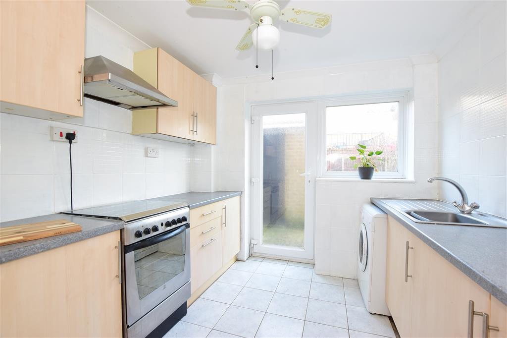 Weavers Way, Dover, Kent 2 bed end of terrace house £195,000