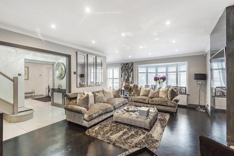 7 Wood Drive, Chislehurst, BR7 5EU