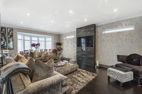 7 Wood Drive, Chislehurst, BR7 5EU