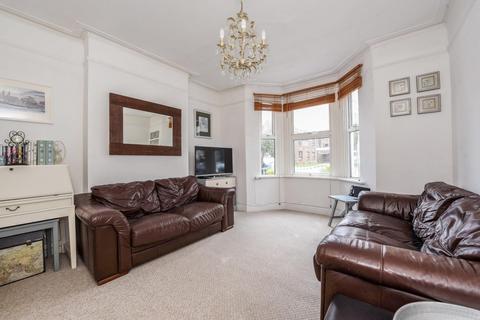 94 Blagdon Road, New Malden, KT3 4AE