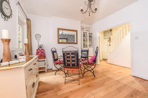 94 Blagdon Road, New Malden, KT3 4AE