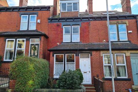 24 De Lacy Mount, Leeds, LS5 3JF