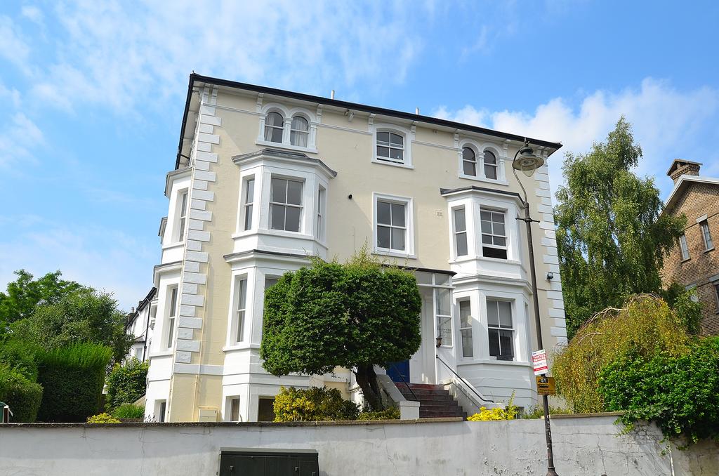 Belvedere Road, Crystal palace SE19 1 bed flat £1,100 pcm (£254 pw)