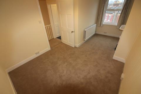 2 bedroom apartment to rent - North Street, Caversham