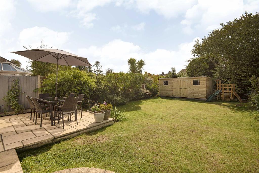 Queens Road, Devizes 3 bed detached house £379,950