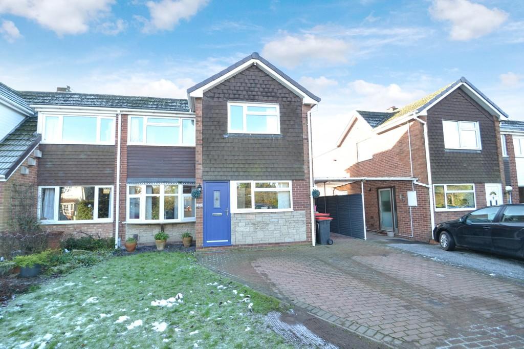 Hampton Drive, Newport 4 bed semidetached house £249,995