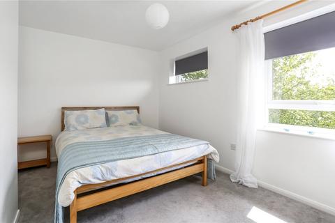 77 Lowden Close, Winchester, SO22 4EW