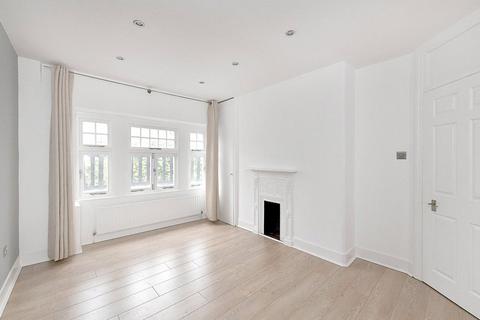 2 bedroom flat to rent, Gilbert Street, Mayfair, London, W1K