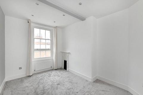 2 bedroom flat to rent, Gilbert Street, Mayfair, London, W1K