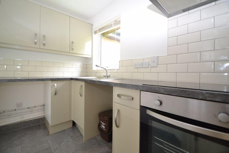 Tuckmill, Clevedon Studio £525 pcm (£121 pw)