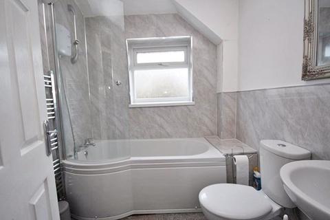 69 Collingwood Crescent, Grimsby, DN34 5RG