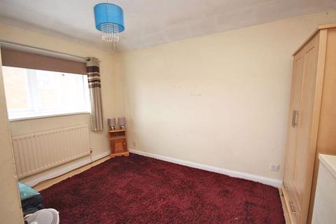 69 Collingwood Crescent, Grimsby, DN34 5RG
