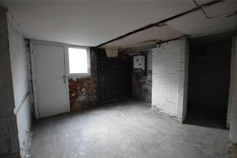 8 Euston Mount, Leeds, LS11 0BY