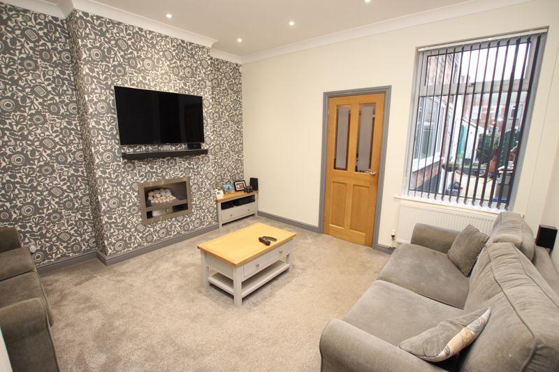 COOPER ROAD, GRIMSBY 3 bed terraced house £90,000