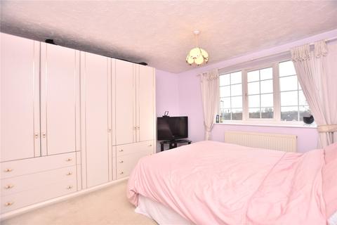 6 Ashfield Close, Leeds, LS15 8TJ