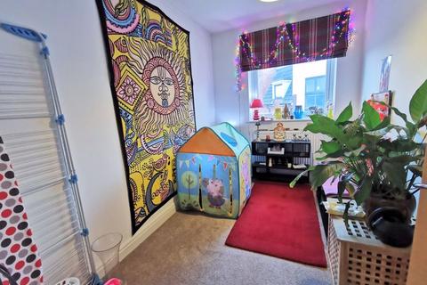 11 Boldison Close, Aylesbury, HP19 8JL