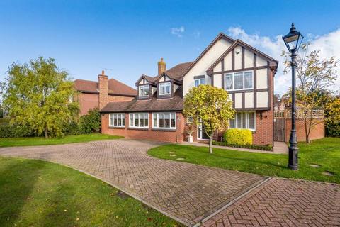 1 Squires Field, Swanley, BR8 7QY