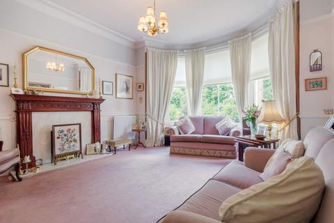 2 Firdon Crescent, Glasgow, G15 6QQ