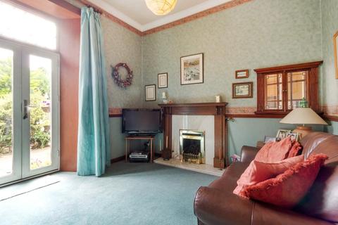 2 Firdon Crescent, Glasgow, G15 6QQ