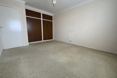 7 Ariel Drive, Bournemouth, BH6 4LR