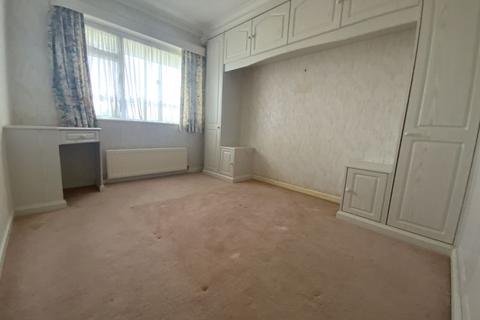 7 Ariel Drive, Bournemouth, BH6 4LR
