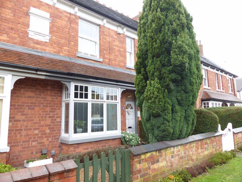 Hill Village Road, Four Oaks 2 bed terraced house £320,000