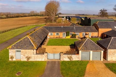 3 bedroom barn conversion to rent, Park Farm, Tyringham, Newport Pagnell, Buckinghamshire, MK16