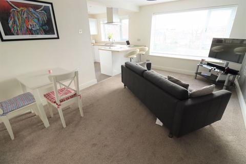 10 Kings Mount, Prenton, CH43 5RG