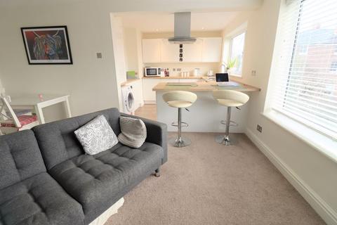 10 Kings Mount, Prenton, CH43 5RG