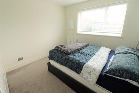 10 Kings Mount, Prenton, CH43 5RG