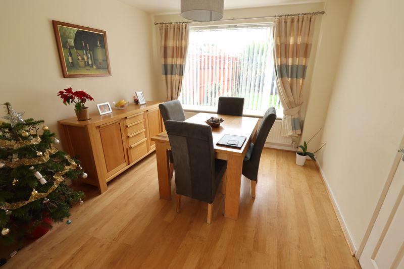 Oulton Close, Prenton 3 bed semidetached house £170,000