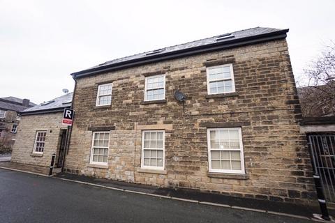 3 bedroom apartment to rent, Captain Street, Horwich