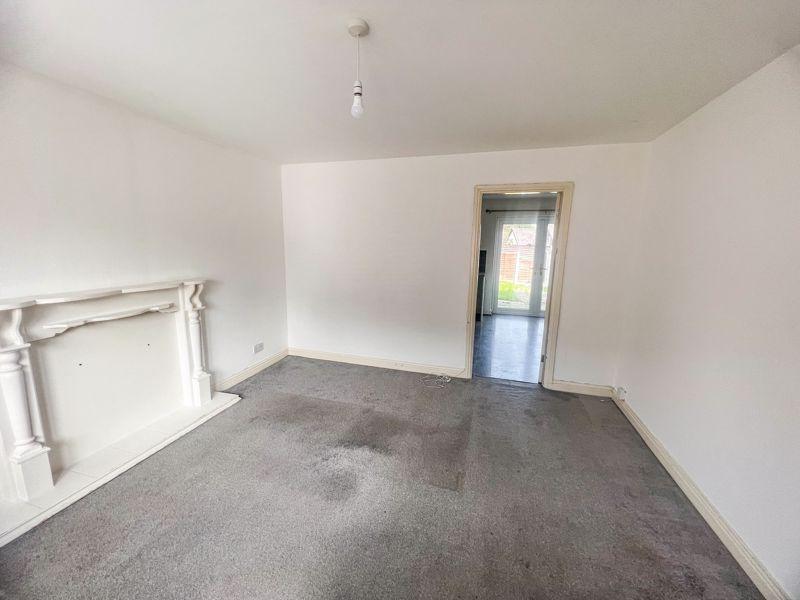 RAWSON STREET FARNWORTH, 3 BED MEWS 3 bed mews £795 pcm (£183 pw)