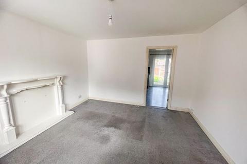 3 bedroom mews to rent, RAWSON STREET FARNWORTH, 3 BED MEWS