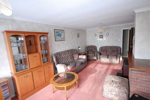 19 Cherrington Gardens, Wolverhampton, WV6 8AJ