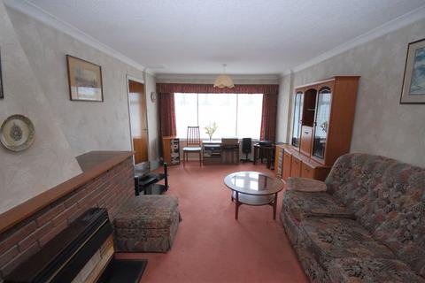 19 Cherrington Gardens, Wolverhampton, WV6 8AJ