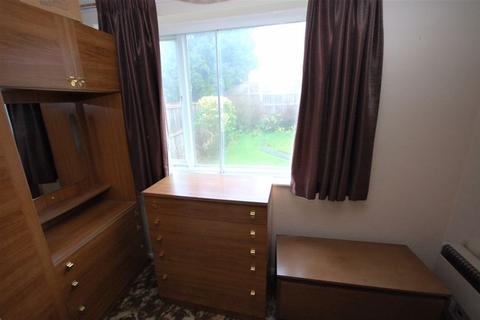19 Cherrington Gardens, Wolverhampton, WV6 8AJ