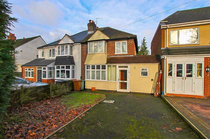 Walstead Road, Delves, Walsall 3 bed semidetached house £250,000