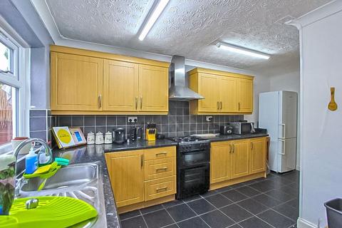 135 Walstead Road, Walsall, WS5 4LU