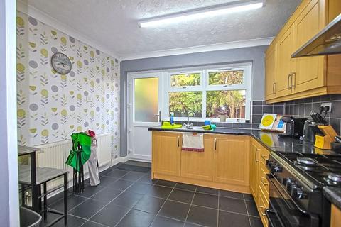135 Walstead Road, Walsall, WS5 4LU