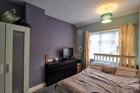 135 Walstead Road, Walsall, WS5 4LU