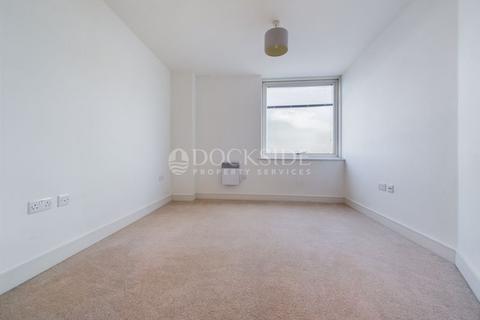 2 bedroom apartment to rent, The Quays, Chatham Maritime