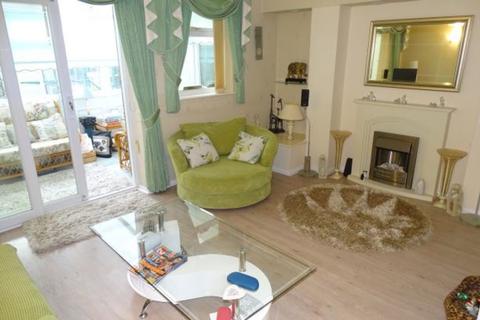 26 Lauser Road, Stanwell, Staines-upon-thames, TW19 7PT