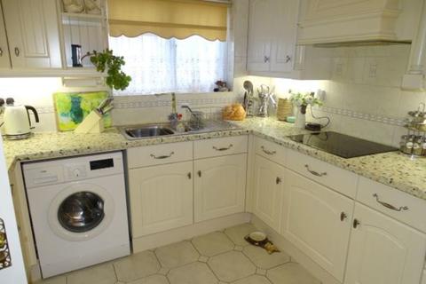 26 Lauser Road, Stanwell, Staines-upon-thames, TW19 7PT