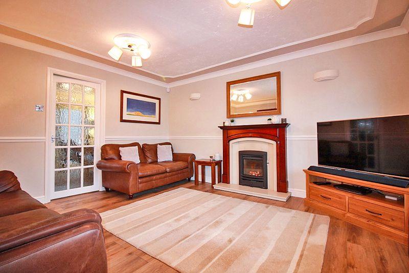 Rowan Drive, Essington 4 bed detached house £350,000
